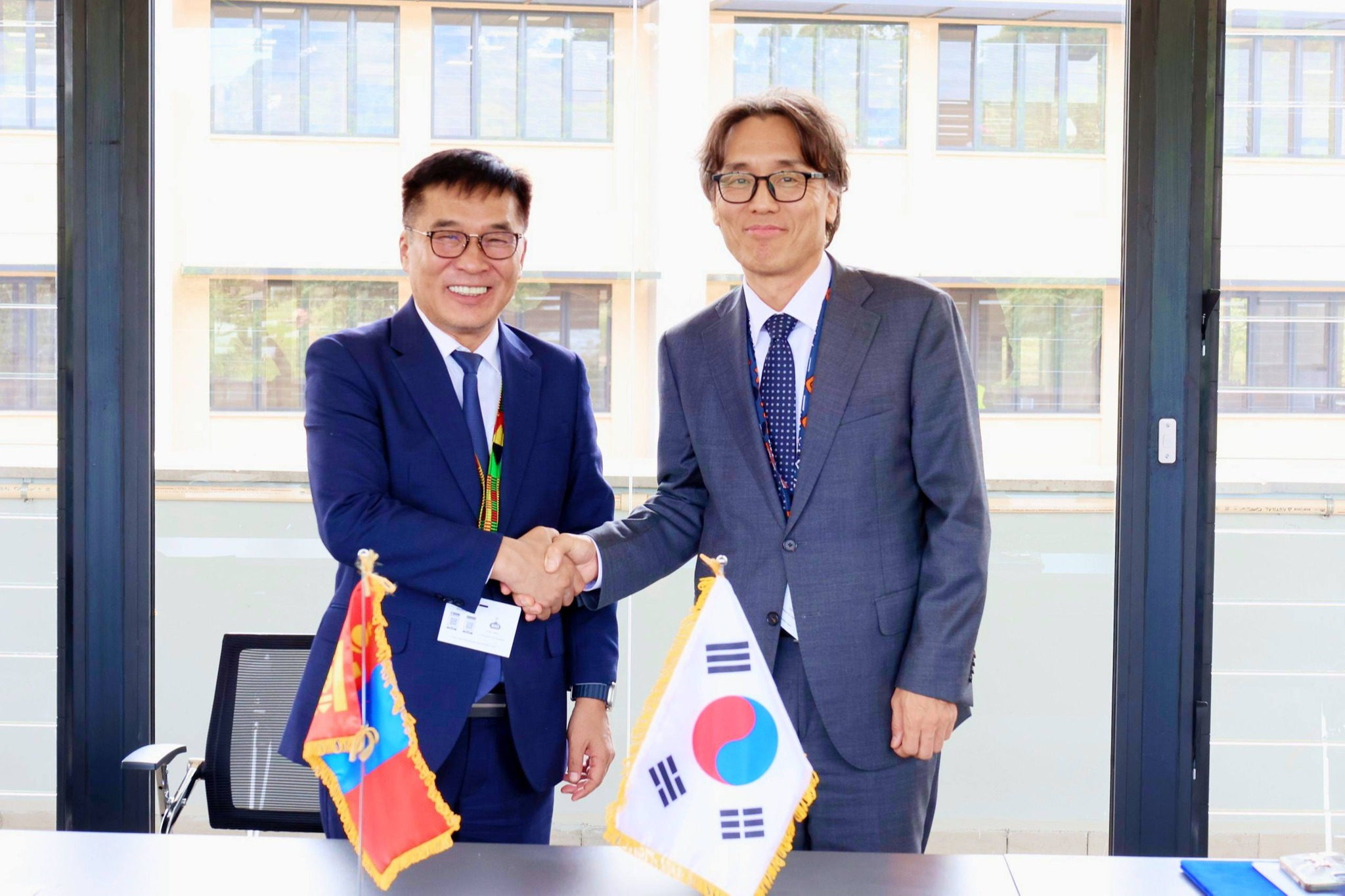 МОНГОЛ, СОЛОНГОСЫН САЙД НАРЫН УДААХ УУЛЗАЛТ БОЛЛОО